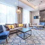 Hotel Hampton By Hilton 3*