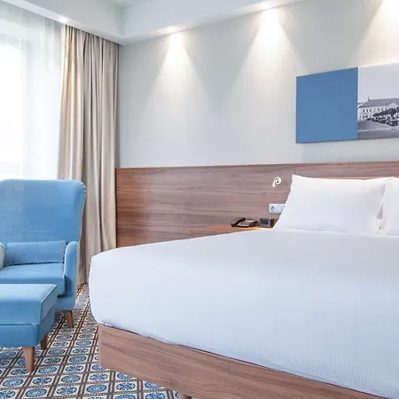 Hampton By Hilton Hotel 3*