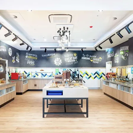 Hotel Hampton By Hilton