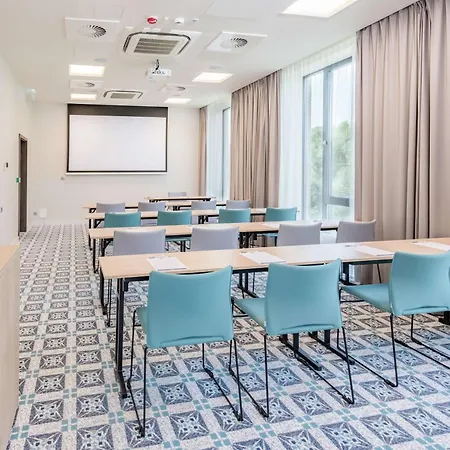 Hampton By Hilton Hotel 3*