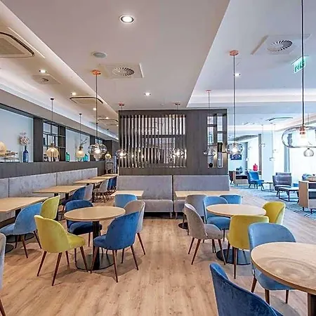 Hotel Hampton By Hilton Oswiecim