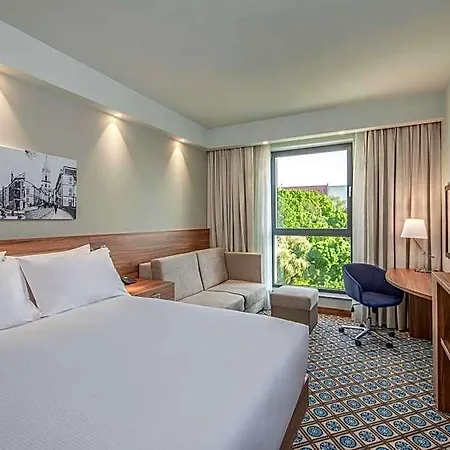 Hotel Hampton By Hilton 3*