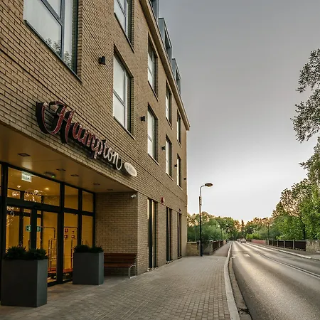 Hampton By Hilton Hotel