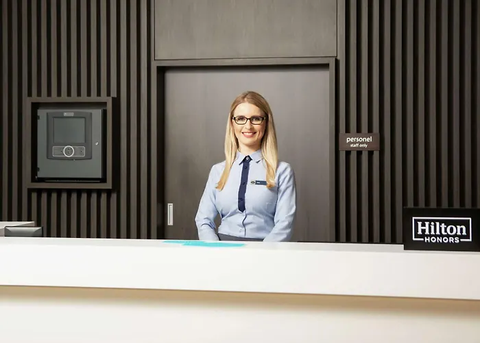 Hampton By Hilton 3*